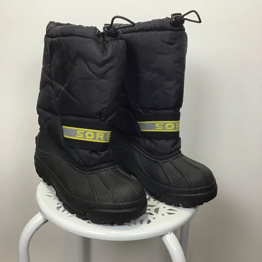 Sorel Black Quilted Duck Boots Sz.‎ 5